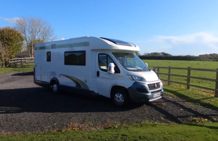 Motorhomes For Sale | Auto Roller 707 For Sale | Landcruise Motorhome Hire